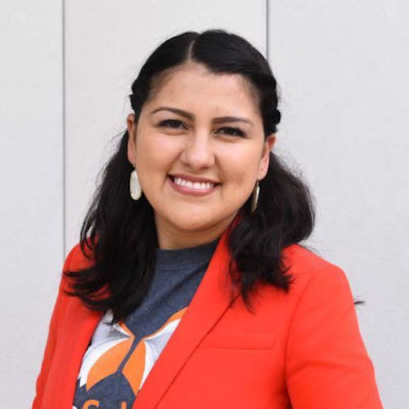 Meet your Posher, Lorena - Picture 1 of 1